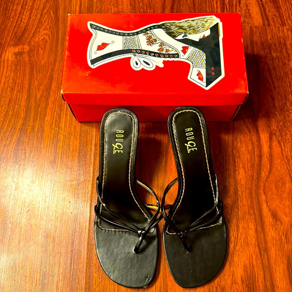 Rouge helium heels